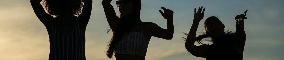 MOVE -FIT & DANCE